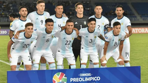 Argentina fue muy superior a Chile, ganó 2-0 y sueña con Tokio 2020
