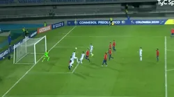 Tiro libre perfecto de Álvarez, Gaich la bajó de cabeza y Nehuén Pérez estampó el 2-0 ante Chile