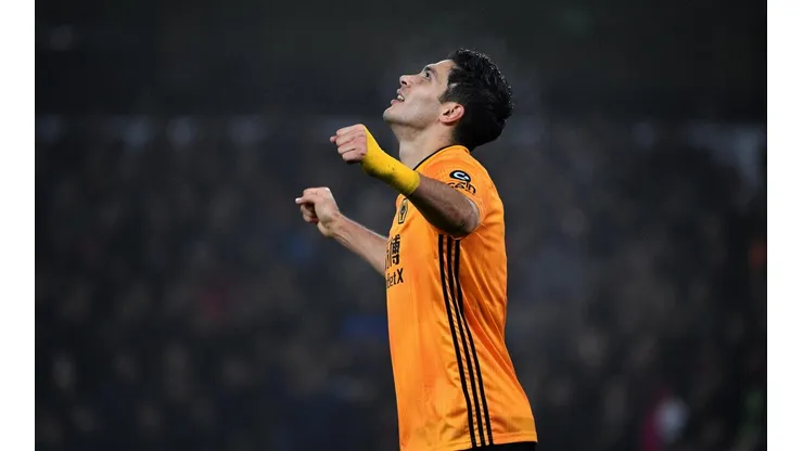 Raúl Jiménez, el delantero del momento.