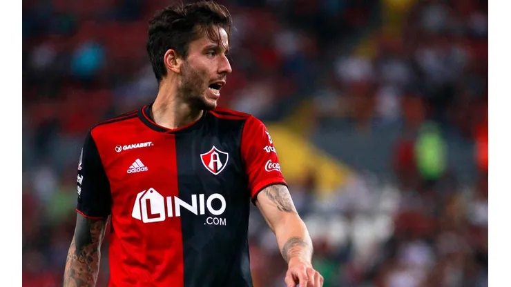 Ricky Álvarez dejará Atlas para retornar a Vélez Sarsfield