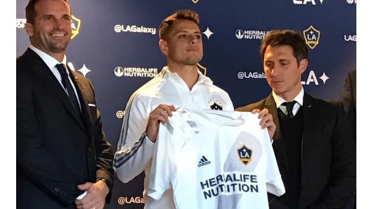 Los Angeles Galaxy presentó a Chicharito Hernández