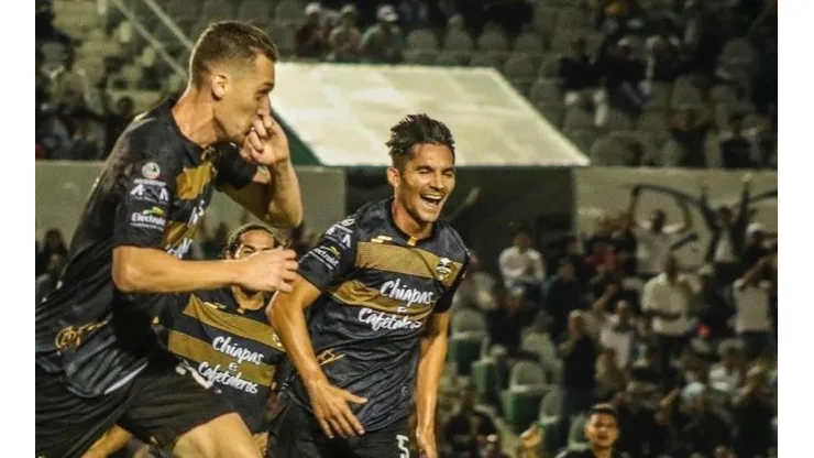 ¡Sopresa! Cafetaleros dio el golpe y goleó a Morelia