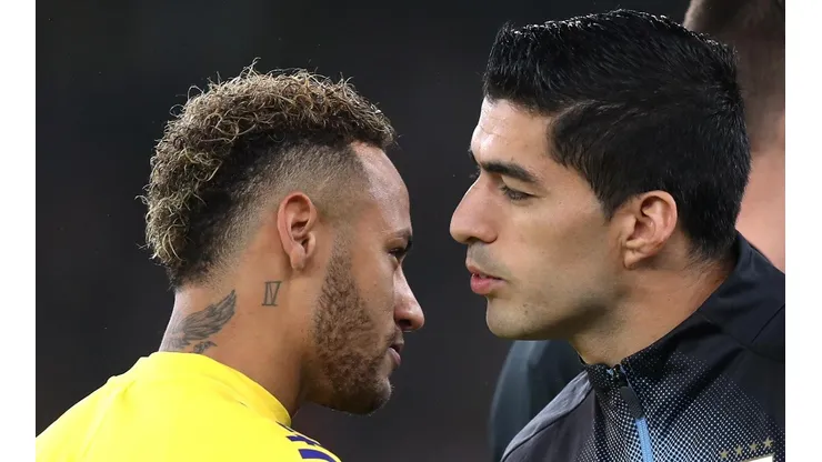 Suaréz subió foto en el médico y Neymar le comentó: "Volverás más fuerte"