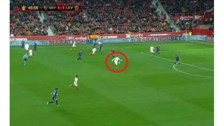Bombazo de Lucas Ocampos.