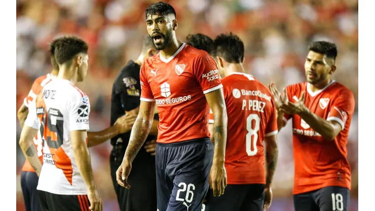 Barboza sobre la roja contra River: "Me olvidé de la amarilla"