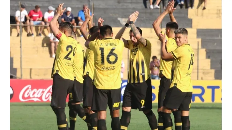 Papelón: Guaraní podría quedarse sin DT por anotar mal a un jugador para la Libertadores