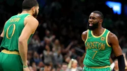 Vídeo: Jaylen Brown y Jayson Tatum humillaron a LeBron en paliza de Celtics