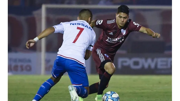 Juan Fernando Quintero en el amistoso contra Nacional de Montevideo.