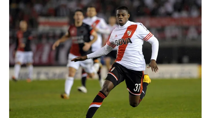 Abel Casquete con la camiseta de River Plate.