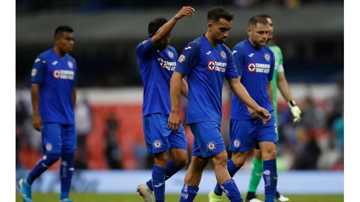Los malos manejos y las pésimas decisiones administrativas hunden al Cruz Azul.