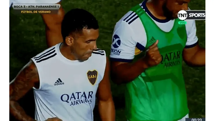 Video: Tevez y Fabra metieron saludo nuevo con bailecito