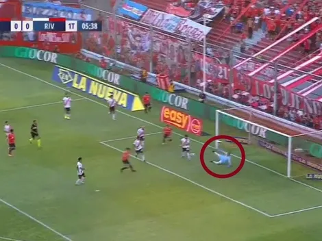 Otra vez contra Independiente: Armani y una salvada milagrosa con el pie