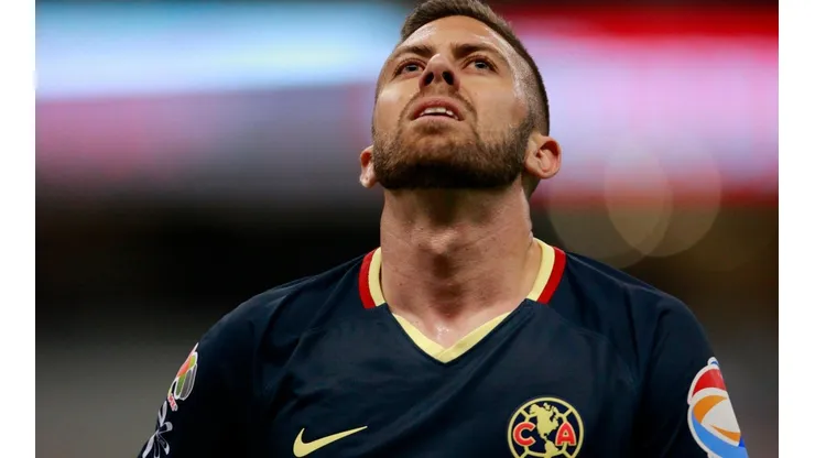 5 goles convirtió en América.