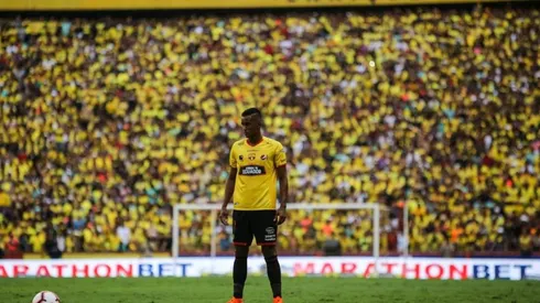 VER ONLINE Barcelona SC vs. Delfín por la Noche Amarilla