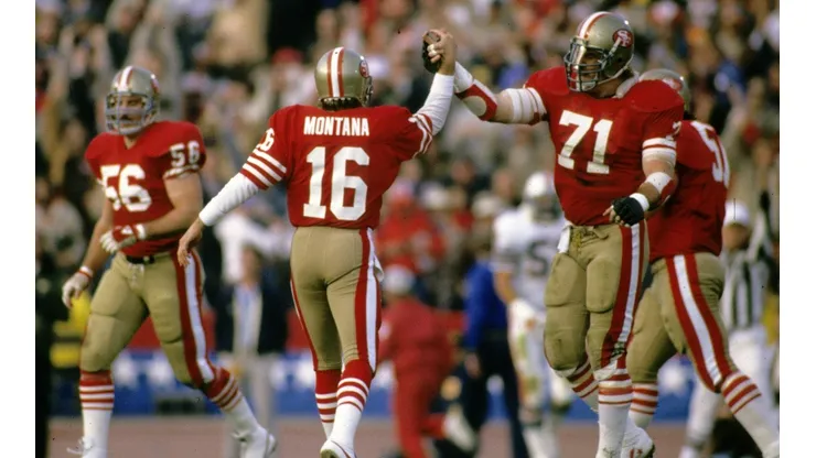 Joe Montana aparece en dos de los mejores equipos de todos los tiempos de la NFL.