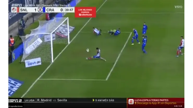 VIDEO: Insólito gol errado en La Liga MX