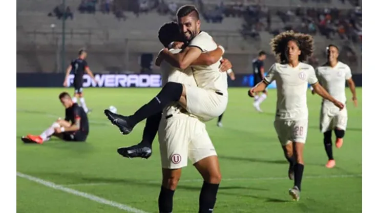 Universitario venció 2-1 a Huracán en San Juan.