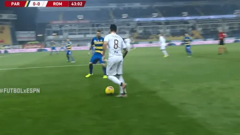 Video: Perotti tiró una de Ronaldinho en la Copa Italia