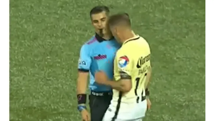 El día que Pablo Aguilar agredió a un árbitro