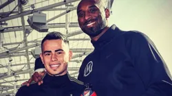 Zelarayán presume una foto con Kobe Bryant