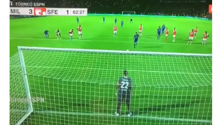 Así fue el gol de Ayron del Valle para el 3-1 de Millos sobre Santa Fe.