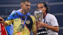 Así fue el reencuentro entre Lainez y Rodríguez