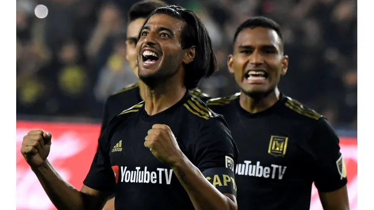 Mágico: Vela deleita a sus compañeros con golazo en entrenamiento