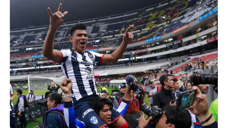 Gallardo se enteró de sus sanción y presumió el trofeo ganado
