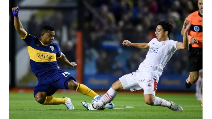 Faravelli defendiendo la camiseta de Huracán.