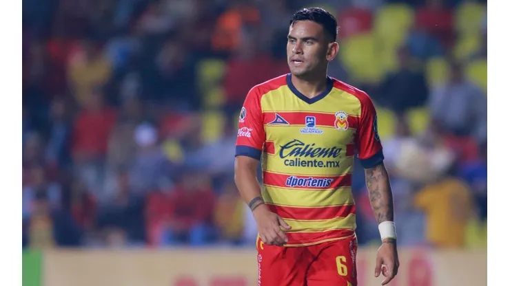 La llegada de Sebastián Vegas a Monterrey está caída