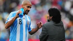 Verón y Maradona en el Mundial de Sudáfrica 2020.