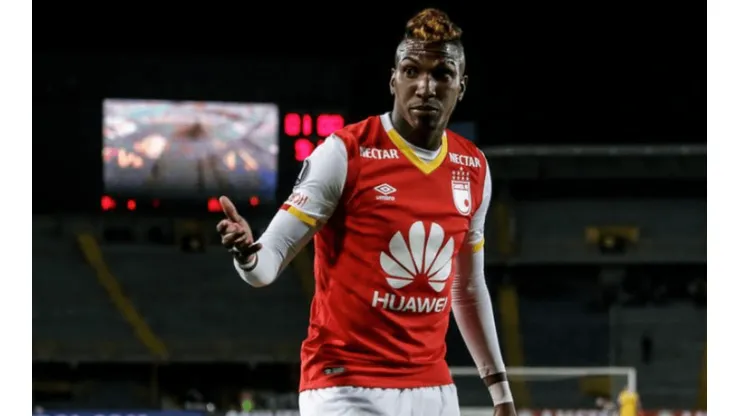 Insólito: Johan Arango fue anunciado como refuerzo en tres equipos