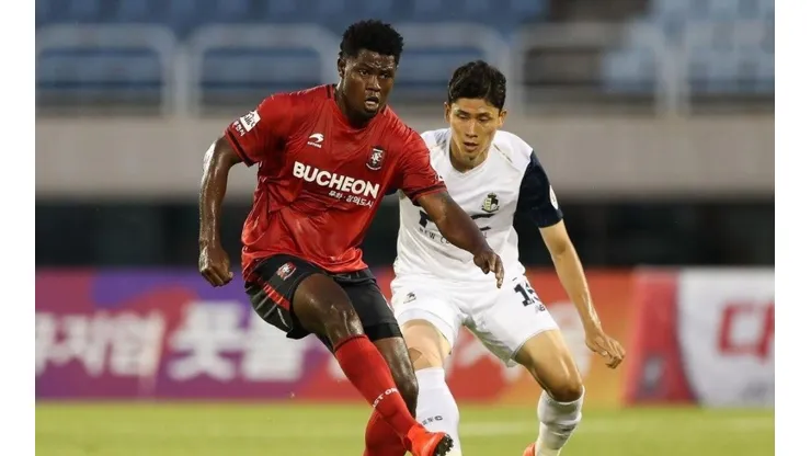 Marlon De Jesús en el fútbol de Corea del Sur.
