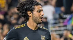 Aficionados piden a Vela por Suárez en Barcelona