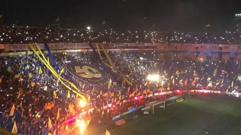 La fiesta estuvo más adentro que afuera ayer en el estadio Universitario.