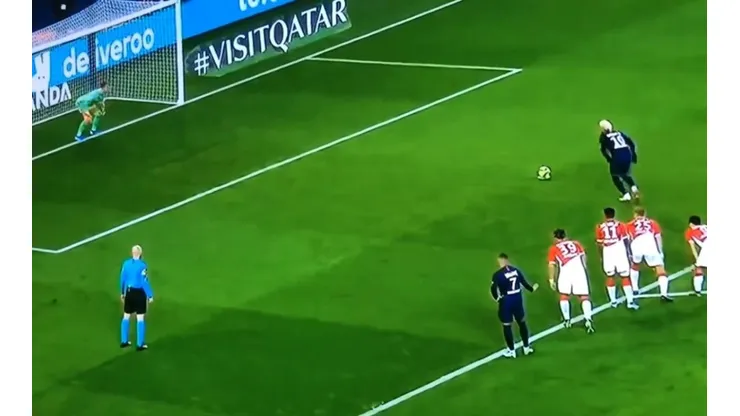 La ejecución de penal de Neymar.