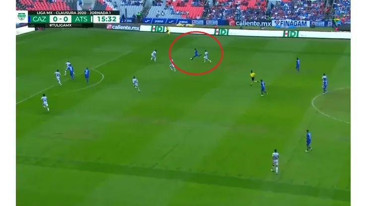 Elías Hernández marcó un tremendo golazo para abrir el marcador ante Atlas.