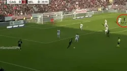 Foto de Zlatan Ibrahimovic esperando el centro.