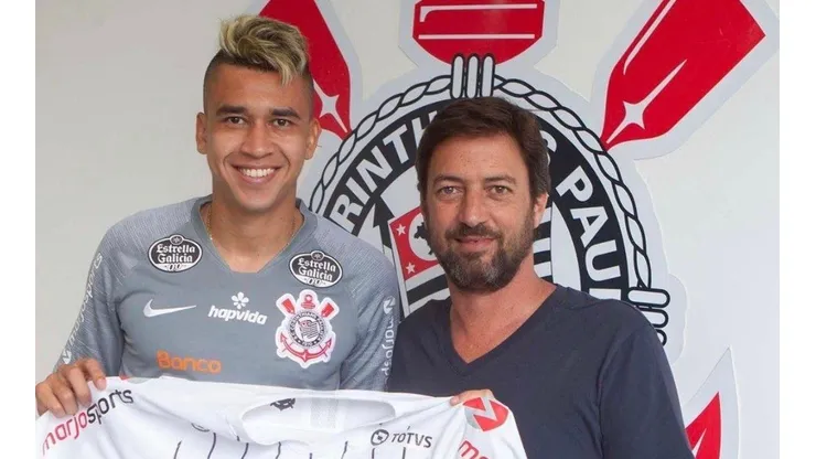 Víctor Cantillo ya fue presentado en Corinthians.