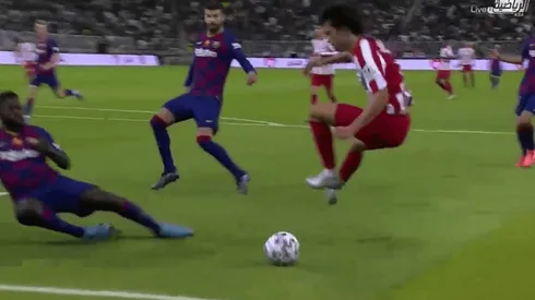 Joao Felix, por los aires tras su fallo.
