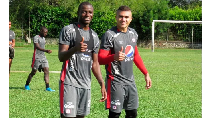 Adrián Ramos: "Vivo agradecido por el cariño de los hinchas de América"