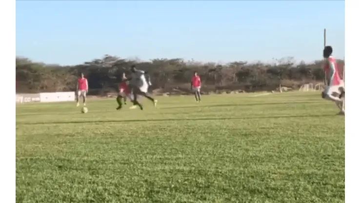 Hinchas de Junior criticaron a Daniel Moreno por fallos en entrenamiento