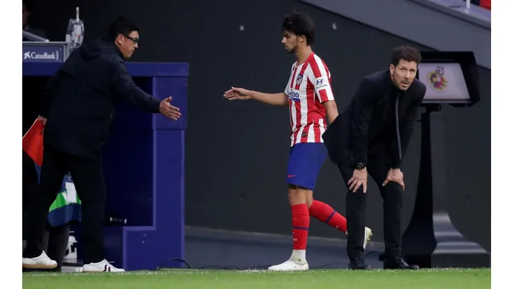 Simeone le respondió a Joao Félix en rueda de prensa