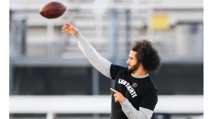 Colin Kaepernick lanzó un polémico comentario sobre el conflicto con Irán.