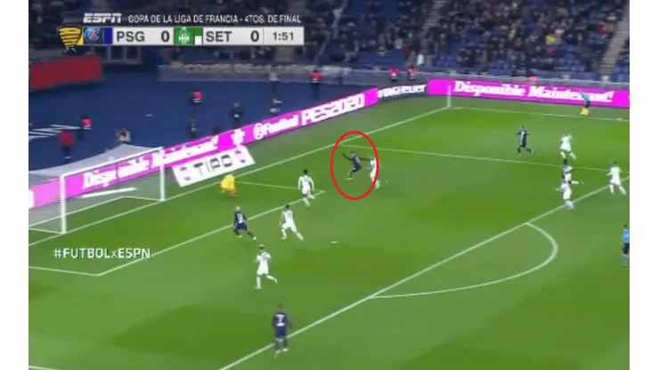 Icardi madrugó al Saint-Étienne y puso el primero para el PSG