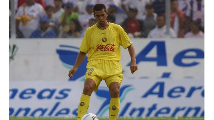 Raúl Salinas, el último jugador en pasar de América a Pumas