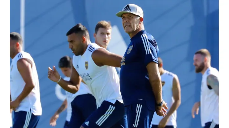 Mete mano: Russo paró sus primeros dos equipos como DT de Boca