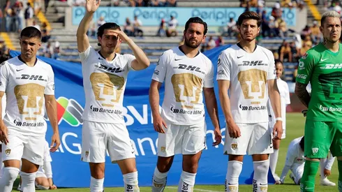Pumas con playera nueva