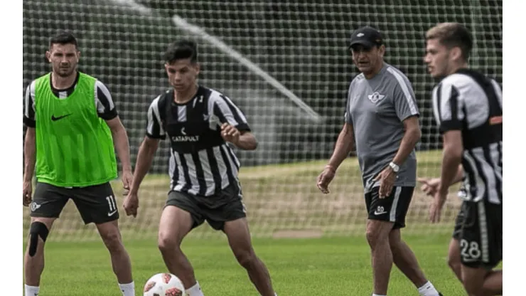Los 5 pedidos de Ramón Díaz en Libertad para hacerle frente a Boca