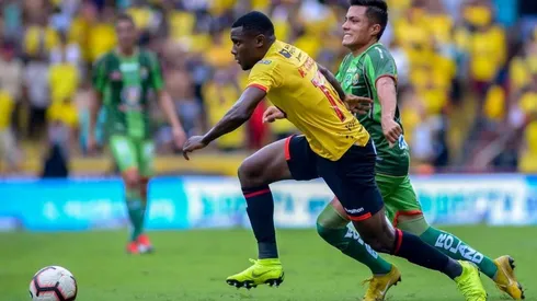 Marcos Caicedo durante un partido de Barcelona Sporting Club.